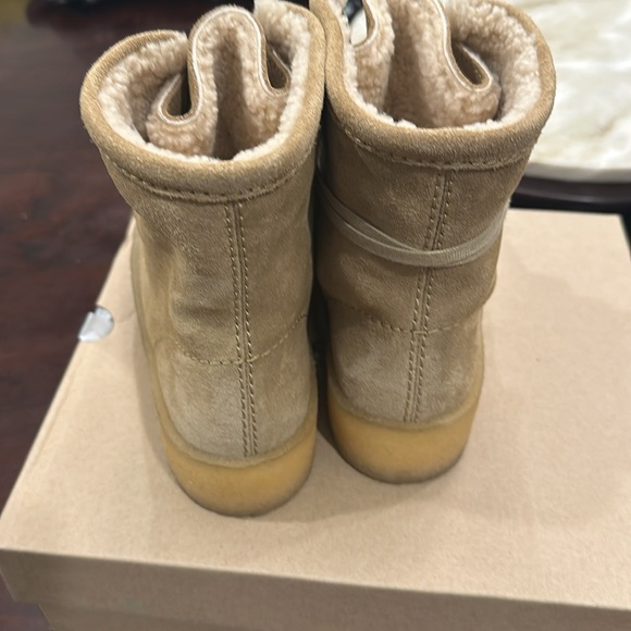 Clark’s Original Cup Hi wallabee booties size 8.5M - Picture 2 of 5